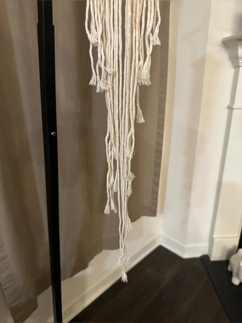& Other Stories Cream Star Macramé Wall Hanging